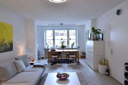 Wohnung zum Mieten in Düsseldorf 1.390 € 94 m² 4 zimmer