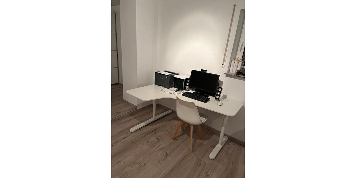 1-Zimmer-Maisonette mit Balkon & Stellplatz – Bornheim-Waldorf 1 zimmer