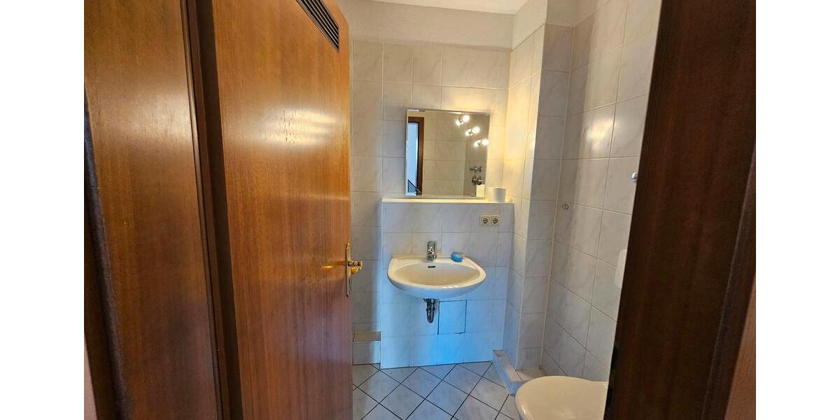 Erdgeschoßwohnung Hartenstein - 1 Zimmer, 32 m&sup2;, 380&euro; | Angebot:24708028