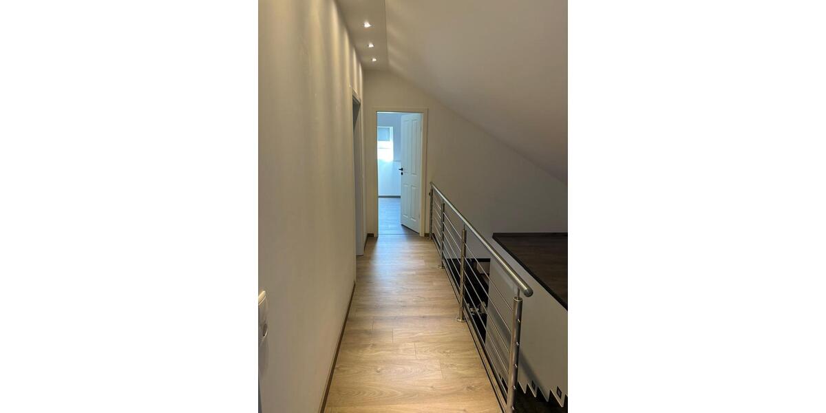 Etagenwohnung Langerwehe - 5 Zimmer, 200 m&sup2;, 1.999&euro; | Angebot:25311559