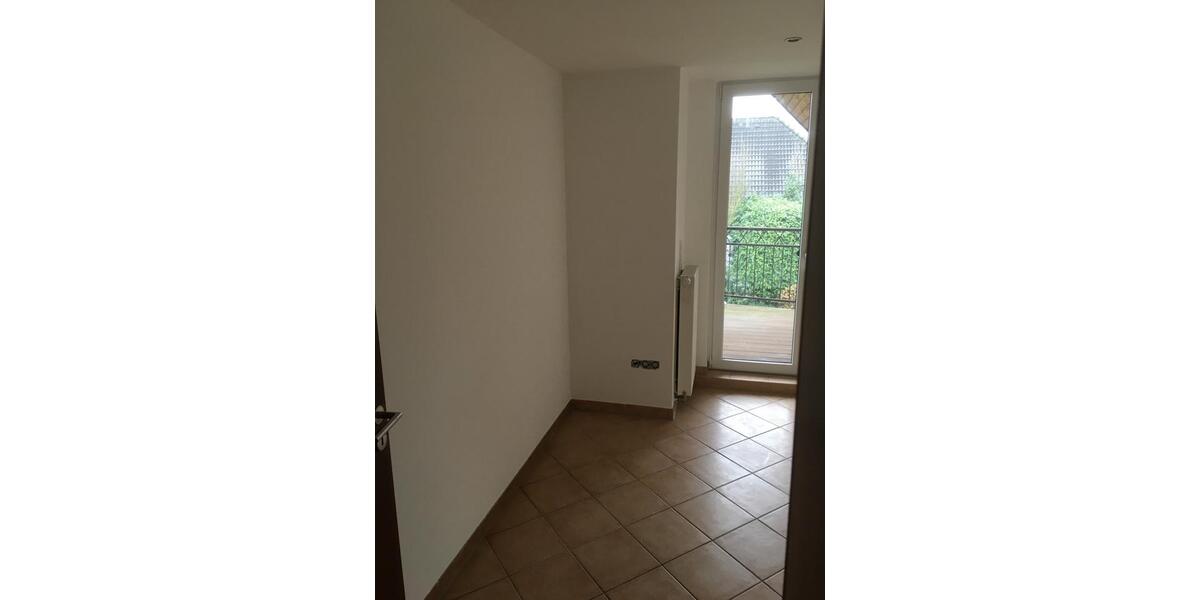 Etagenwohnung Gütersloh Kattenstroth - 2 Zimmer, 75 m&sup2;, 750&euro; | Angebot:24786737