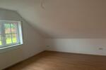 Dachgeschoßwohnung Altenbeken - 3 Zimmer, 750&euro; | Angebot:22288477