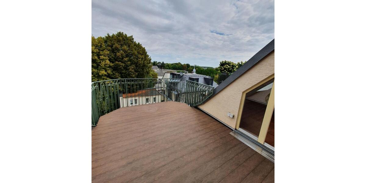 Wohnen im Dachgeschoss - am Kurpark Bad Nauheim 3 zimmer