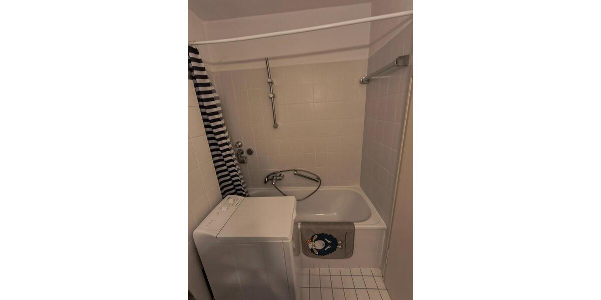 Erdgeschoßwohnung München Maxvorstadt - 1 Zimmer, 26 m&sup2;, 580&euro; | Angebot:25022521