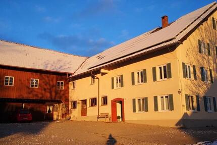 Wohnen auf Zeit Obergünzburg - 2 Zimmer, 80 m&sup2;, 450&euro; | Angebot:24603760