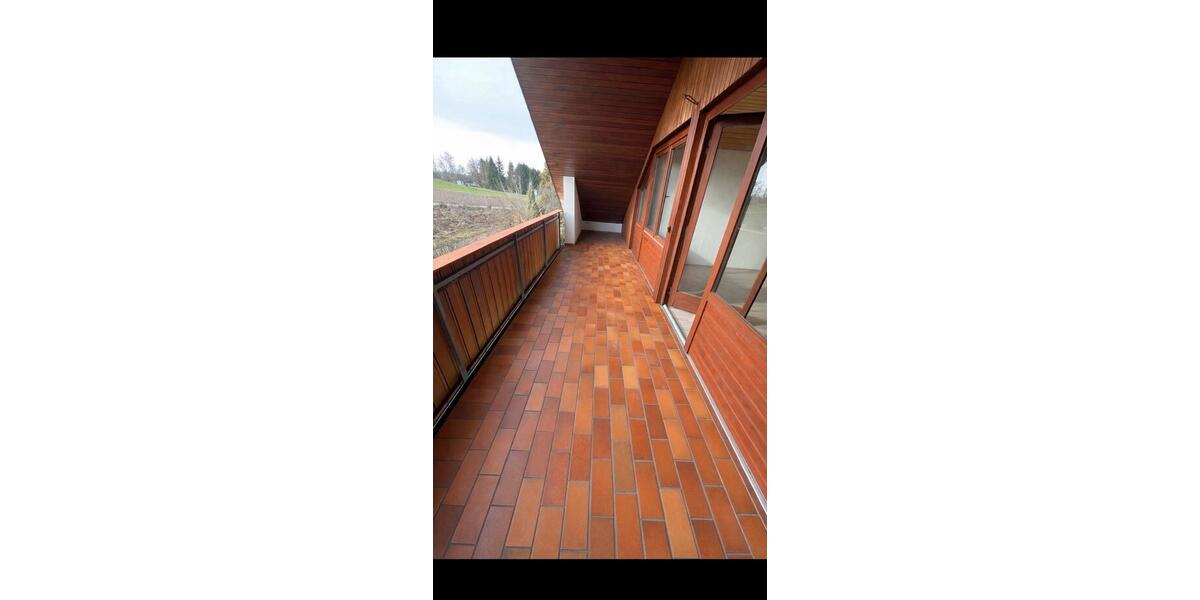 Dachgeschoßwohnung Uttenweiler - 4 Zimmer, 110 m&sup2;, 1.250&euro; | Angebot:25332645