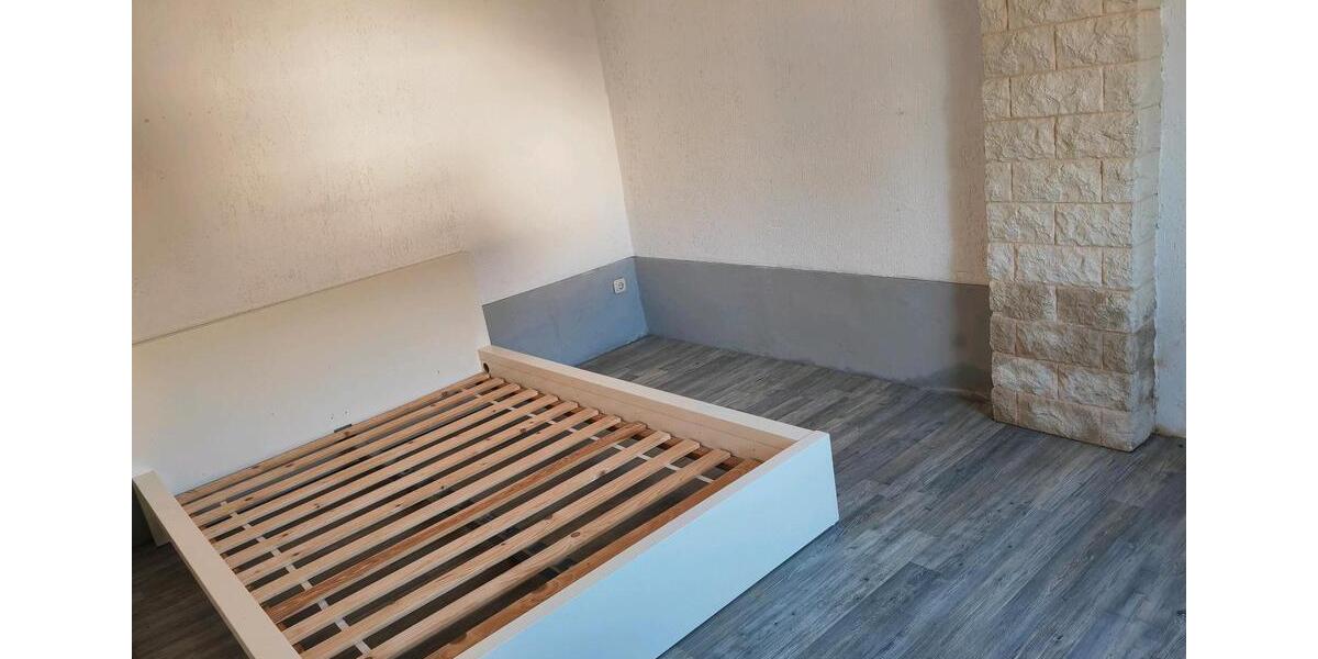 Erdgeschoßwohnung Eckartsberga - 2 Zimmer, 40 m&sup2;, 350&euro; | Angebot:25841039