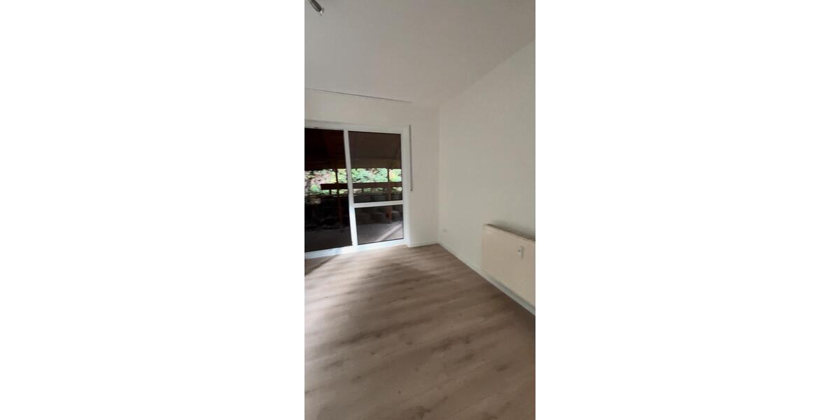 Terrassenwohnung Bad Dürkheim - 1 Zimmer, 33 m&sup2;, 470&euro; | Angebot:24481339