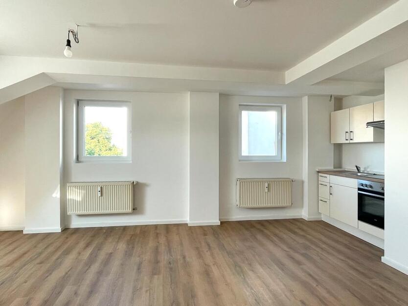 Helle 1,5 Zimmer-Dachgeschoßwohnung in Augsburg-Kriegshaber