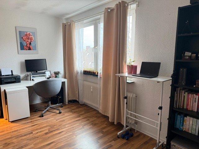 Dachgeschoßwohnung Garbsen Berenbostel - 2.5 Zimmer, 67 m&sup2;, 649&euro; | Angebot:26005637
