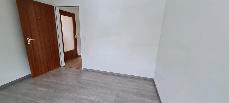 Grose 3-Zimmer Wohnung mit überdachtem Balkon 3 zimmer