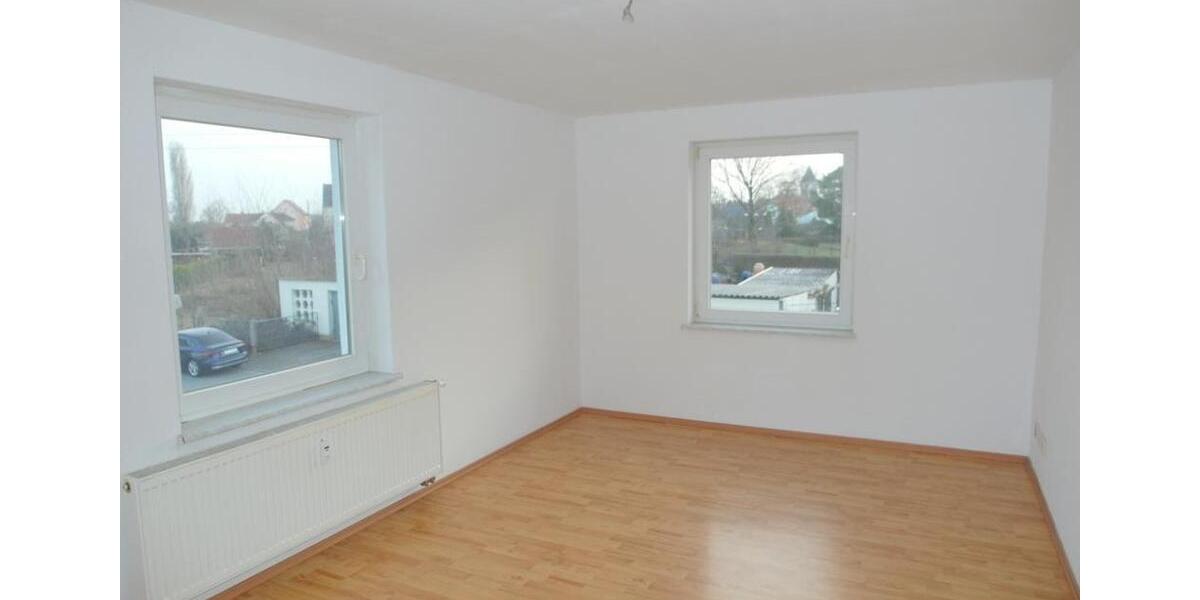 Etagenwohnung Zeithain - 2 Zimmer, 48 m&sup2;, 300&euro; | Angebot:26649286
