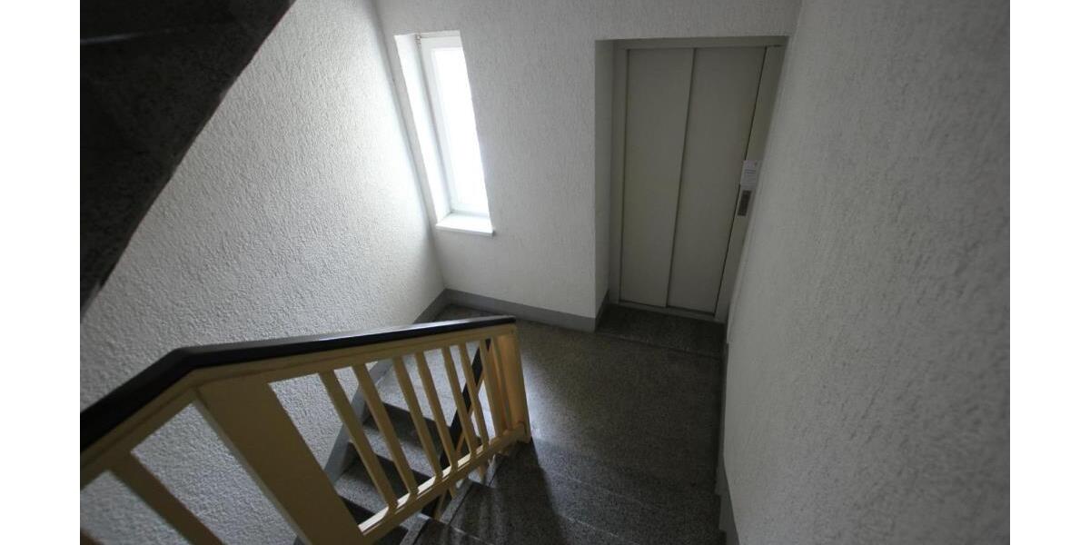 klein aber fein: 1 Raum Singlewohnung mit Balkon und Aufzug in der Innenstadt! - Etagenwohnung Gera Debschwitz | Angebot:26828359