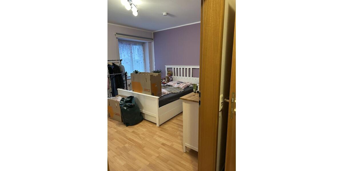 Erdgeschoßwohnung Drolshagen - 4 Zimmer, 120 m&sup2;, 960&euro; | Angebot:26614577