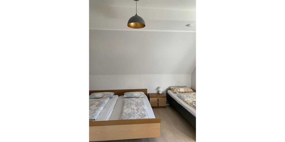 Wohnen auf Zeit Bad Arolsen - 3 Zimmer, 85 m&sup2;, 20&euro; | Angebot:26048033