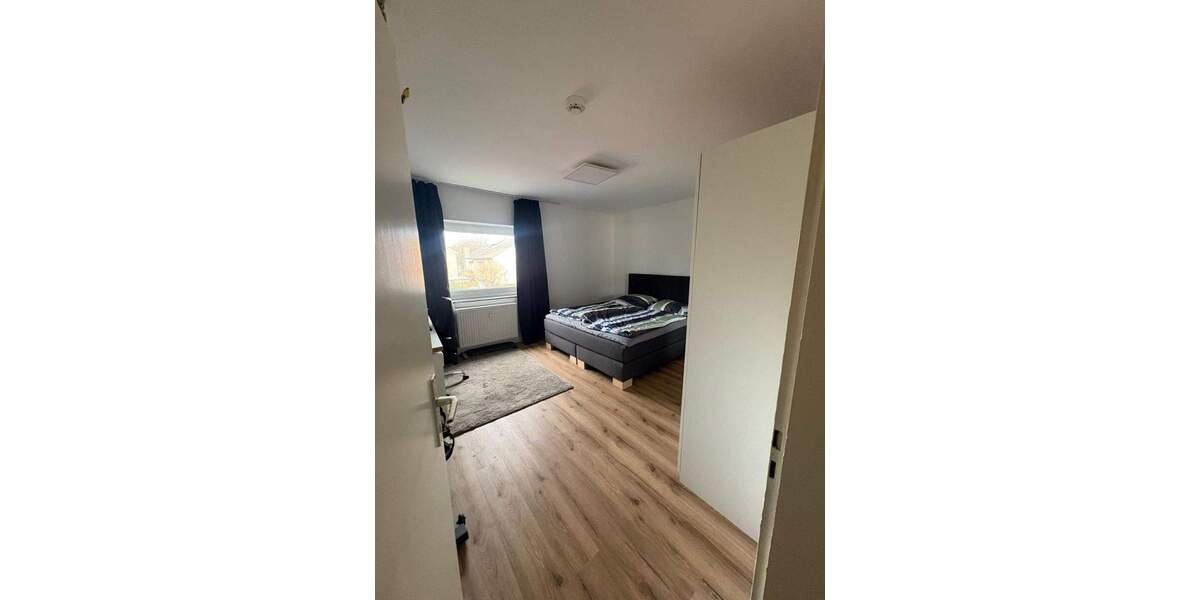Etagenwohnung Krefeld Hüls - 3 Zimmer, 80 m&sup2;, 880&euro; | Angebot:25108762
