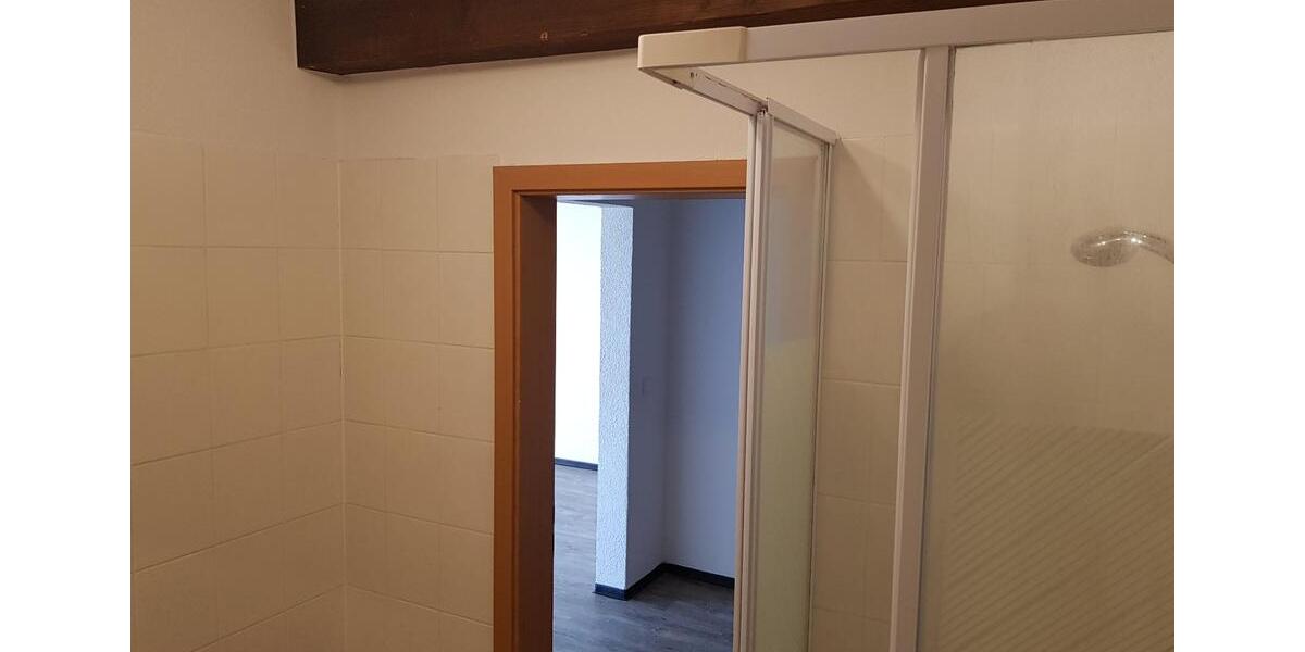Etagenwohnung Neustadt in Sachsen - 2 Zimmer, 75 m&sup2;, 450&euro; | Angebot:25499833