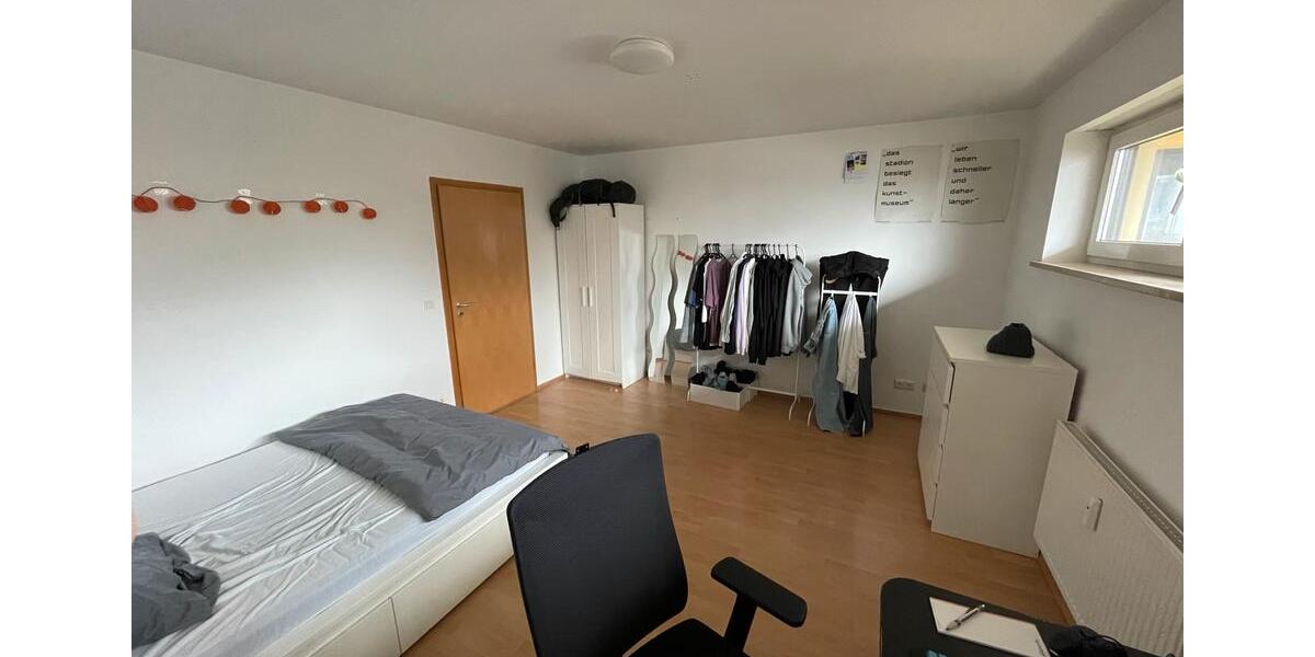 Erdgeschoßwohnung Regensburg Galgenberg - 1.5 Zimmer, 67 m&sup2;, 1.050&euro; | Angebot:25876480