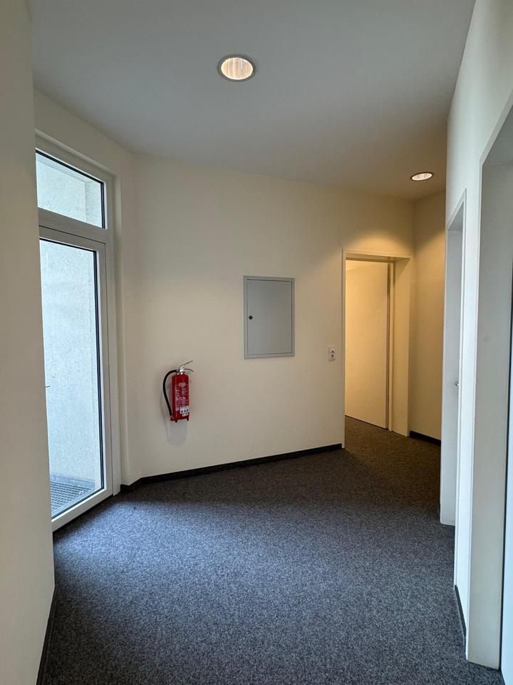 Gemütlicher Büro-Praxisraum in zentraler Lage in Magdeburg zimmer