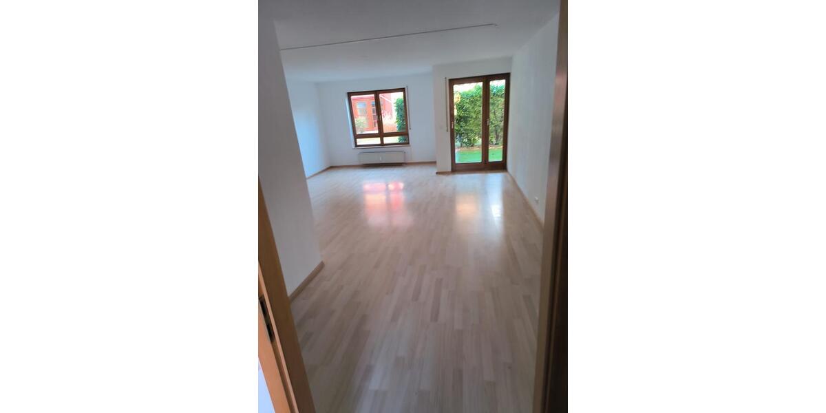 Erdgeschoßwohnung Grenzach-Wyhlen Wyhlen - 3 Zimmer, 85 m&sup2;, 1.200&euro; | Angebot:24774365