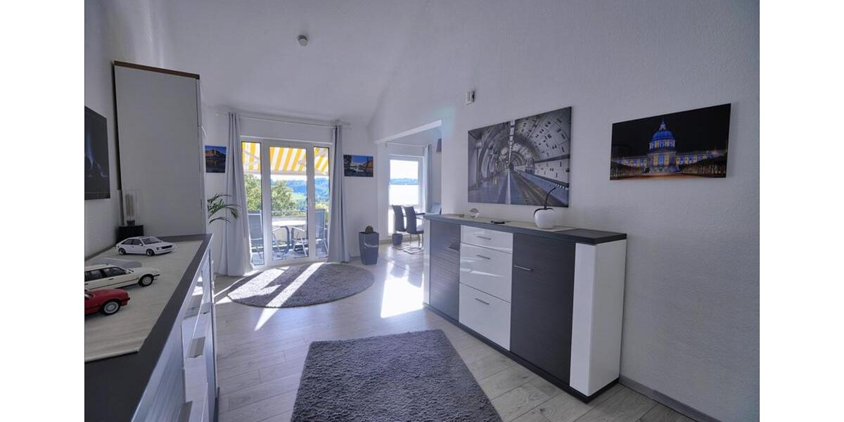 Dachgeschoßwohnung Wiehl - 2 Zimmer, 82 m&sup2;, 1.000&euro; | Angebot:26618868