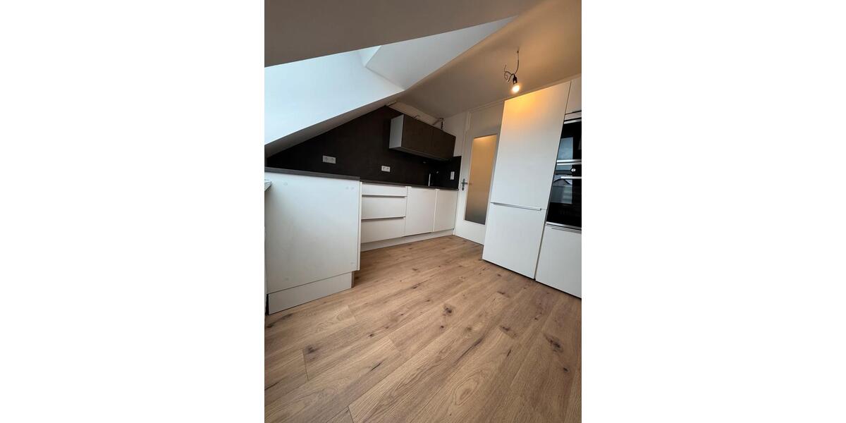 Dachgeschoßwohnung Nürnberg Altenfurt - 3 Zimmer, 75 m&sup2;, 1.200&euro; | Angebot:26049421