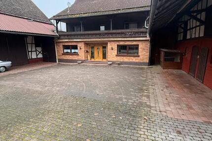 Haus Hatzfeld (Eder) - 9 Zimmer, 140 m&sup2;, 1.200&euro; | Angebot:24824474