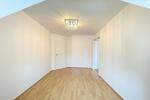 Doppelhaushälfte Nördlingen - 8 Zimmer, 161 m&sup2;, 1.670&euro; | Angebot:26564064