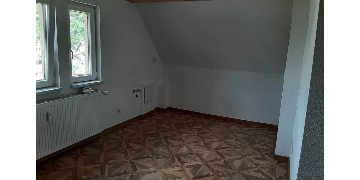Dachgeschoßwohnung Meiningen - 2 Zimmer, 49 m&sup2;, 450&euro; | Angebot:24865355