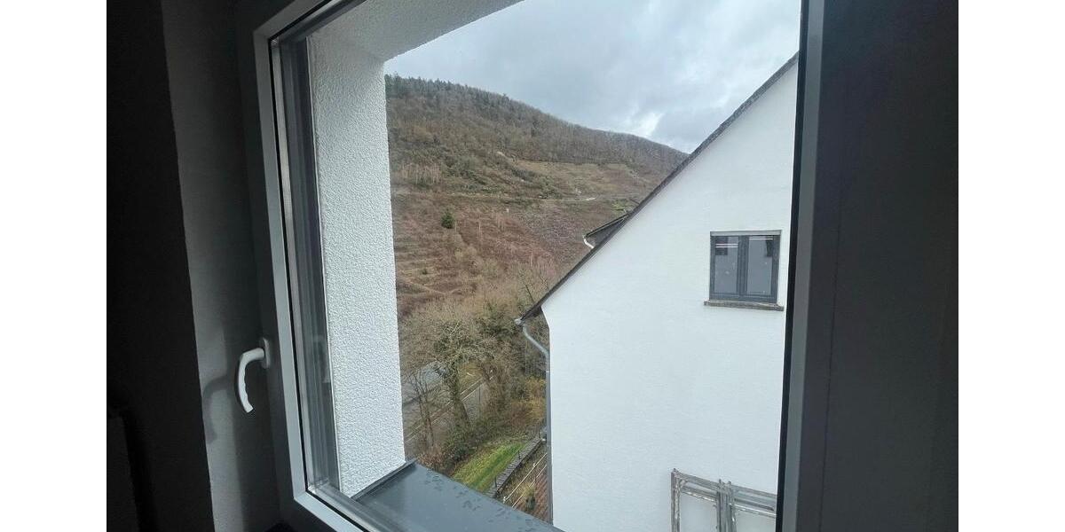 Dachgeschoßwohnung Zell (Mosel) - 1 Zimmer, 72 m&sup2;, 620&euro; | Angebot:25872319