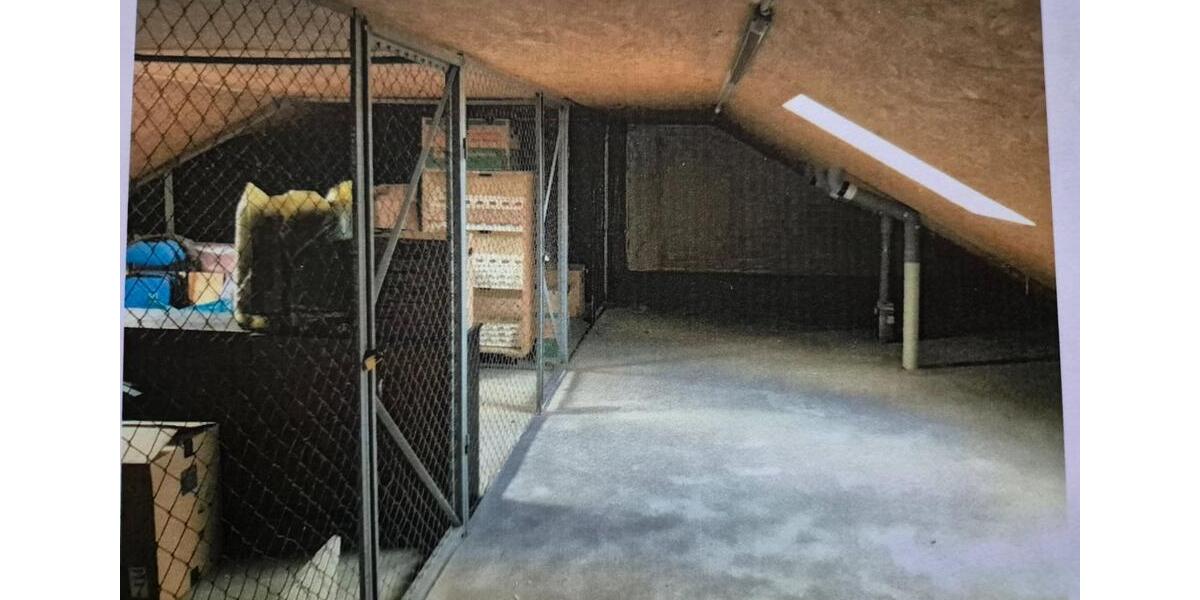 Etagenwohnung Brunsbüttel - 5 Zimmer, 101 m&sup2;, 1.050&euro; | Angebot:25831326