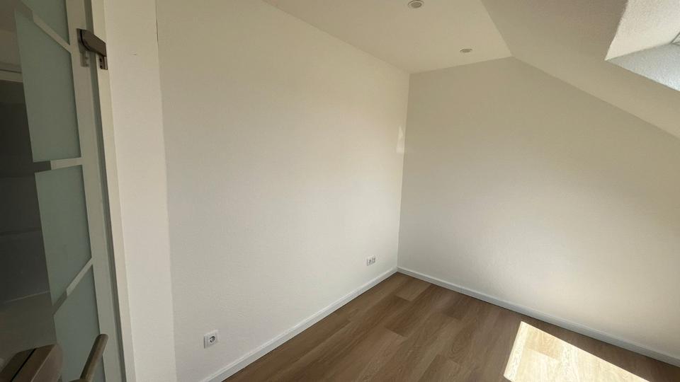Dachgeschoßwohnung Hessisch Oldendorf - 3 Zimmer, 80 m&sup2;, 720&euro; | Angebot:26364174