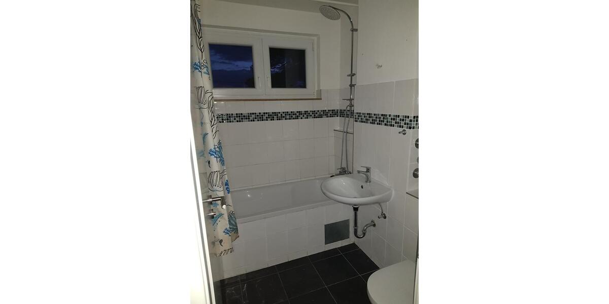 Etagenwohnung Pinneberg - 3 Zimmer, 66 m&sup2;, 950&euro; | Angebot:25637150