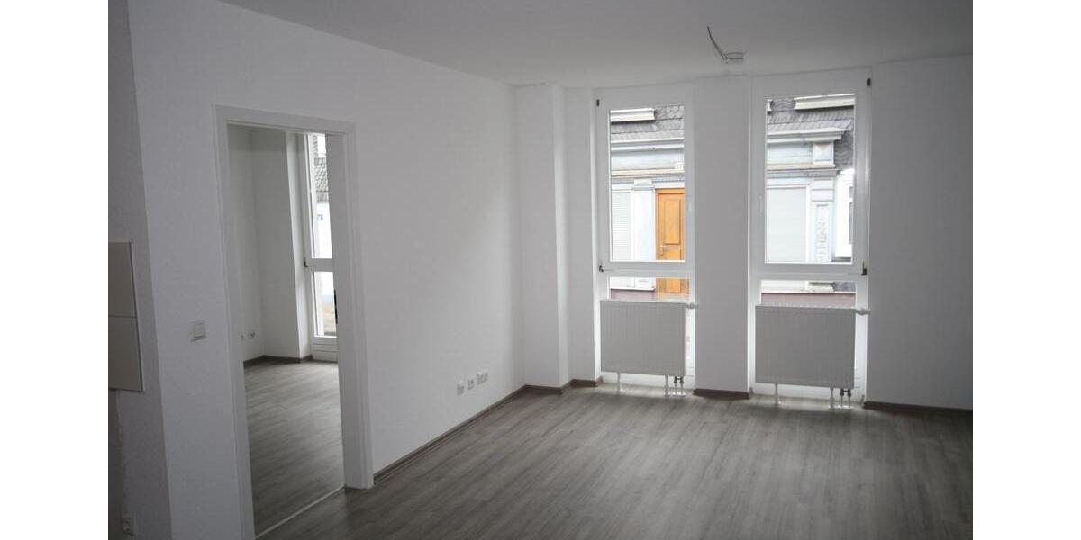 Erdgeschoßwohnung Suhl - 4 Zimmer, 101 m&sup2;, 750&euro; | Angebot:24650215