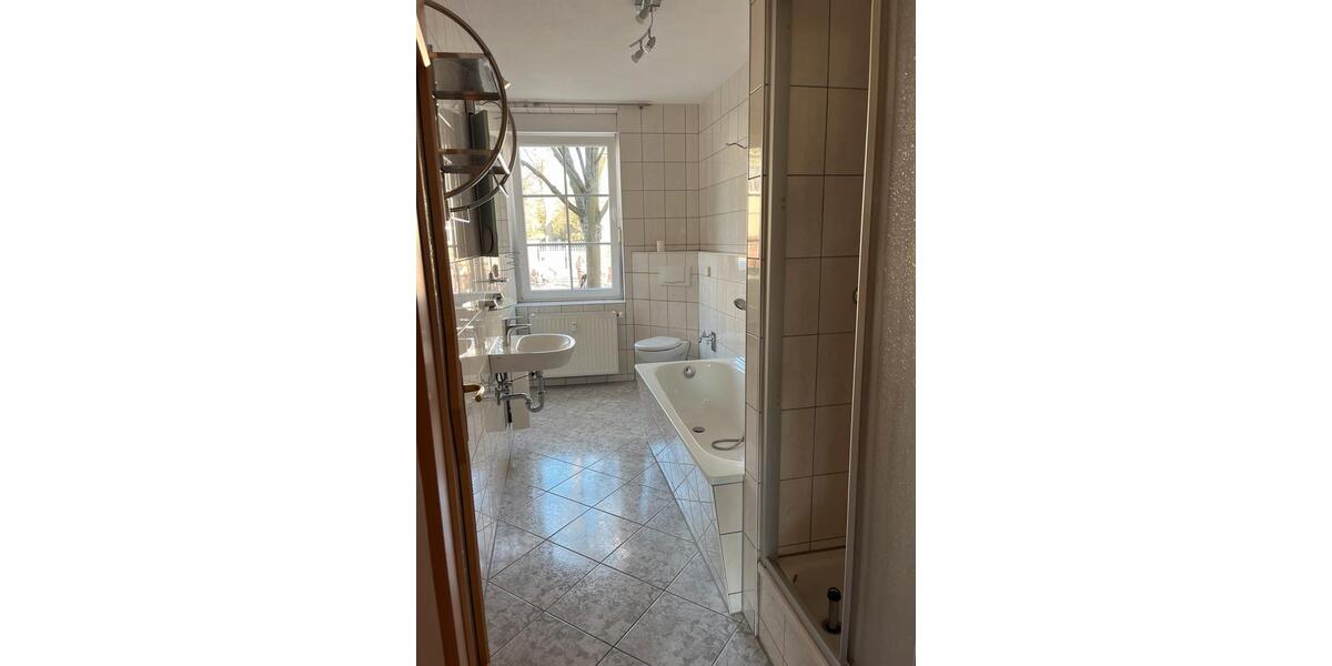 Erdgeschoßwohnung Schönebeck (Elbe) - 2 Zimmer, 62 m&sup2;, 376&euro; | Angebot:26265047