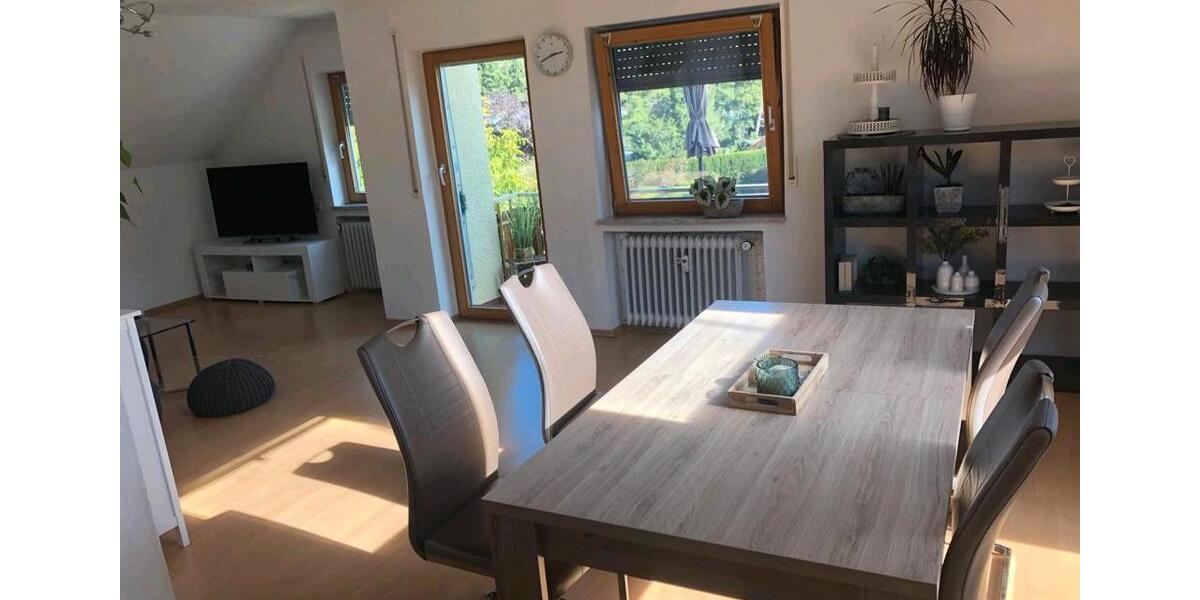 Dachgeschoßwohnung Burladingen - 4.5 Zimmer, 90 m&sup2;, 790&euro; | Angebot:24677388
