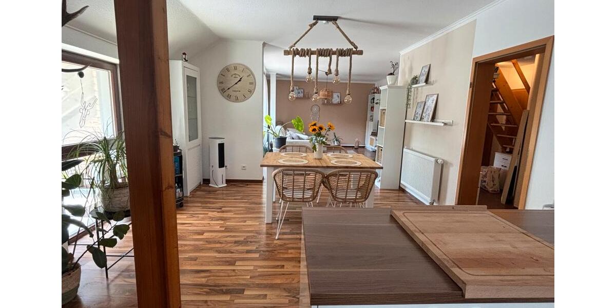 Etagenwohnung Langenfeld (Rheinland) - 2 Zimmer, 90 m&sup2;, 1.300&euro; | Angebot:25267830