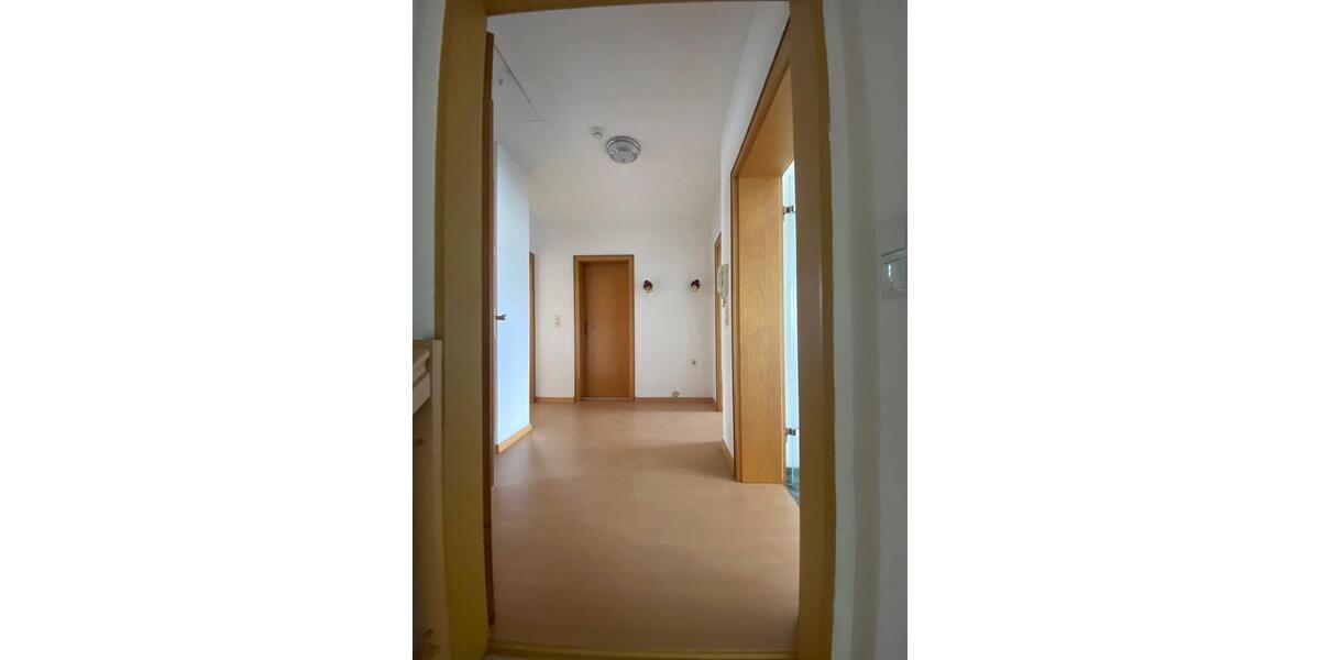 Dachgeschoßwohnung Butzbach - 3 Zimmer, 85 m&sup2;, 900&euro; | Angebot:24688057