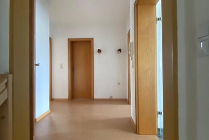 Wohnung Butzbach - 3 Zimmer, 85 m&sup2;, 900&euro; | Angebot:24688057