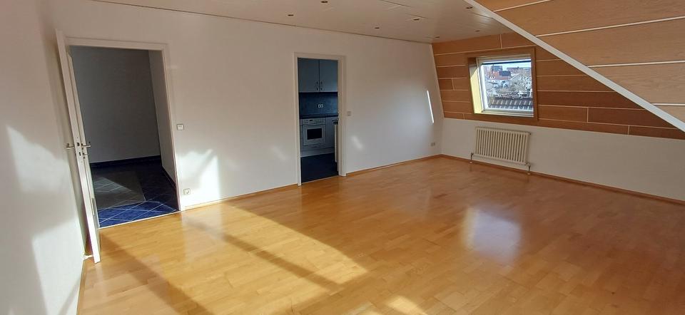 KARLSBAD-Langensteinbach I 4-Zimmer mit herrlichem Ausblick 4 zimmer