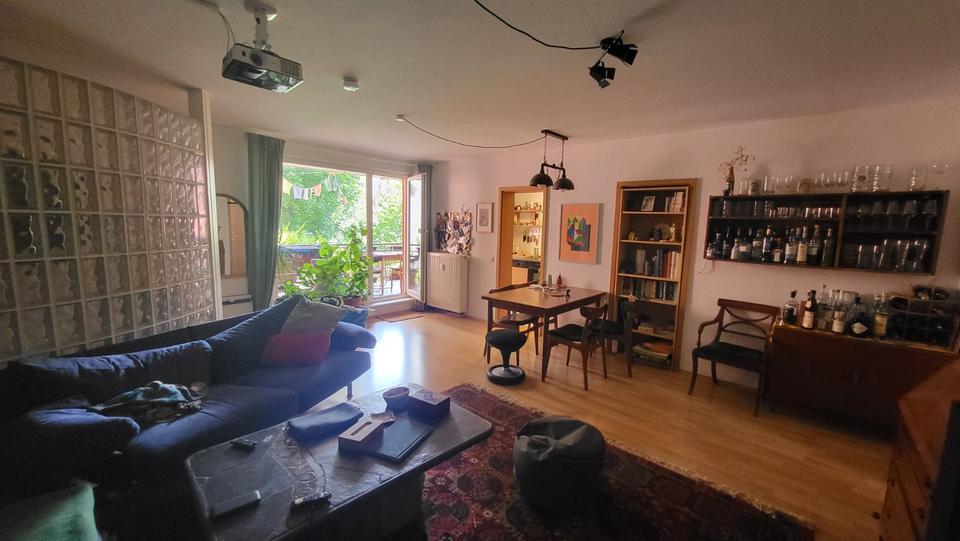 2-Zimmer Wohnung mit Balkon für Sept&Okt in der Neustadt