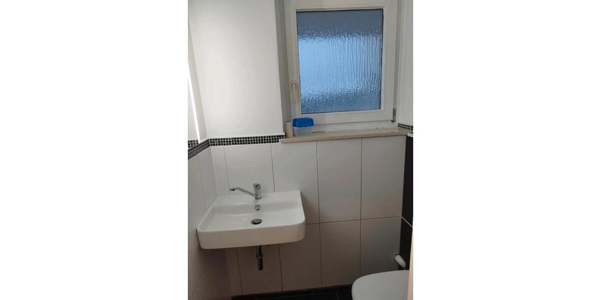 Etagenwohnung Detmold - 3 Zimmer, 72 m&sup2;, 570&euro; | Angebot:25990352