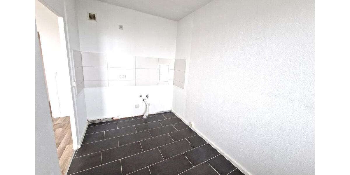 Etagenwohnung Neubrandenburg Datzeberg - 2 Zimmer, 48 m&sup2;, 291&euro; | Angebot:24700791