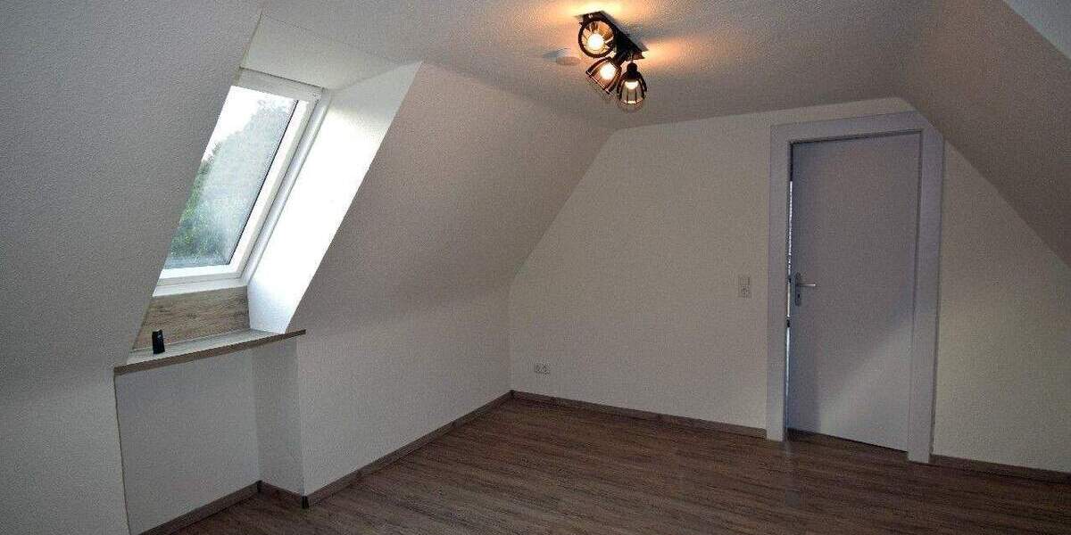 Helles, großzügiges Familienhaus mit großem Garten in attraktiver Wohnlage von 41334 Nettetal 8 zimmer