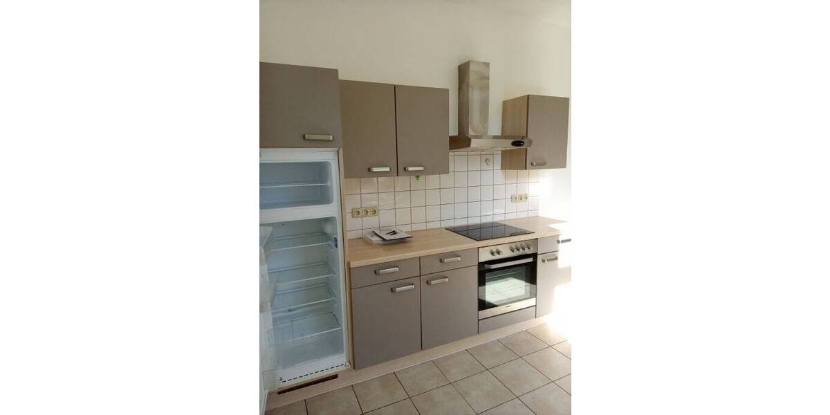 Etagenwohnung Grabow - 4 Zimmer, 88 m&sup2;, 475&euro; | Angebot:25701269