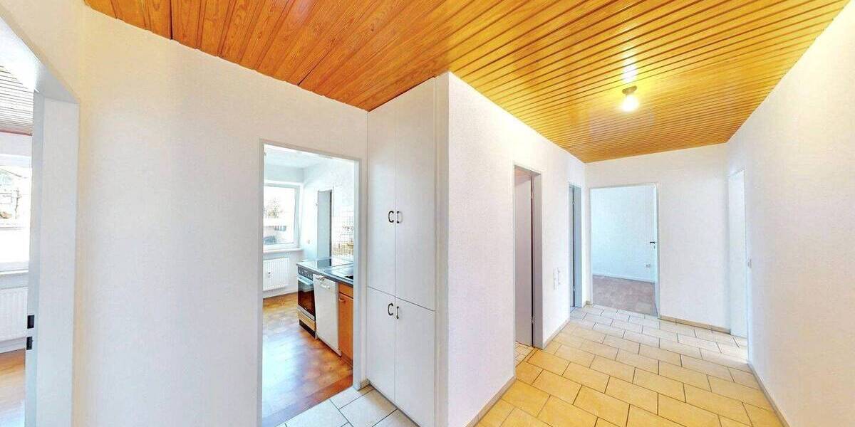 Etagenwohnung Rosenheim Ost - 3 Zimmer, 77 m&sup2;, 1.078&euro; | Angebot:26318093