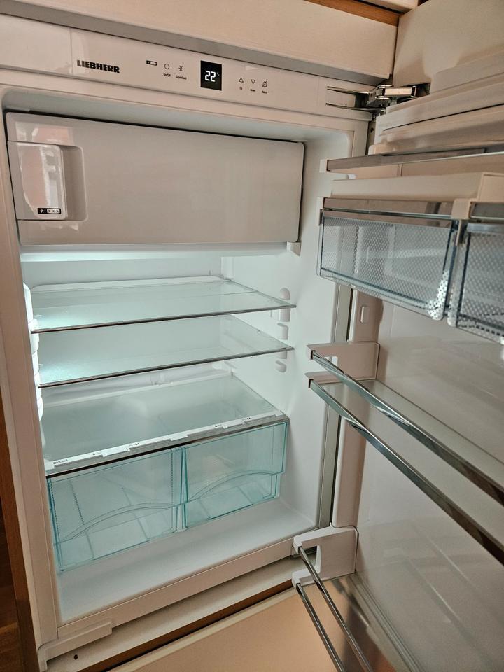 Moderne Drei-Zimmer-Wohnung mit EBK, Vollbad und Fußbodenheizung