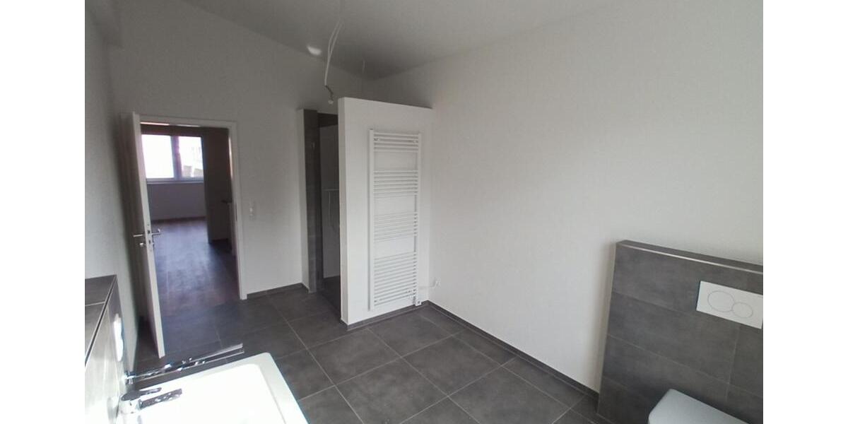 Reihenhaus Lingen (Ems) Damaschke - 3 Zimmer, 120 m&sup2;, 1.320&euro; | Angebot:24741409