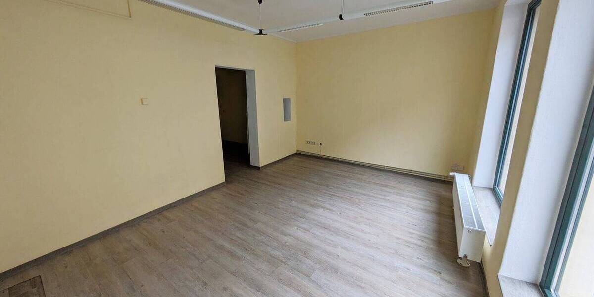 Gewerbeobjekt Wurzen - 2 Zimmer, 210&euro; | Angebot:25958331