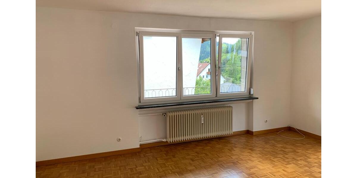 Erdgeschoßwohnung Schiltach - 2.5 Zimmer, 85 m&sup2;, 940&euro; | Angebot:23925561
